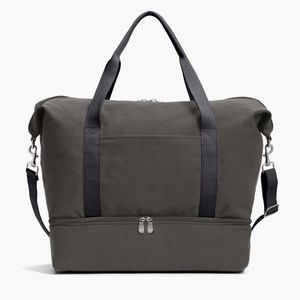 Catalina Deluxe Small Recycled Poly. Color: grey. Great weekender travel bag!